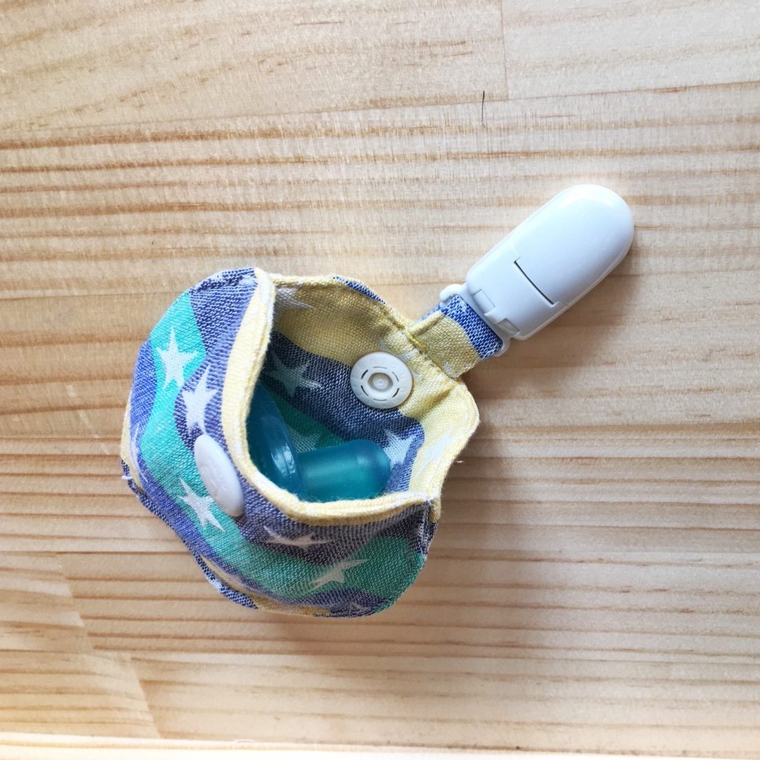 蘋果福袋側拍